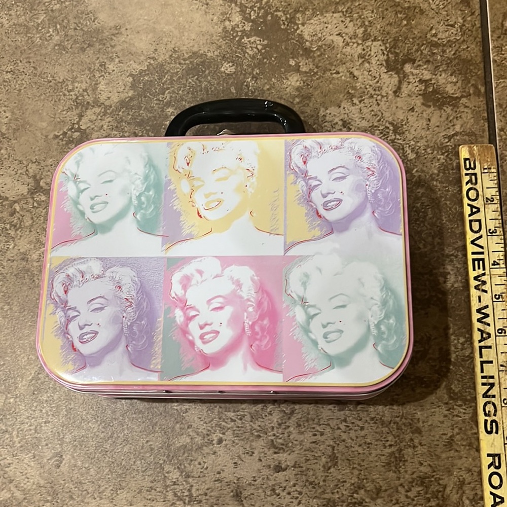 Marilyn Monroe lunch or carry case - Picture 6 of 9